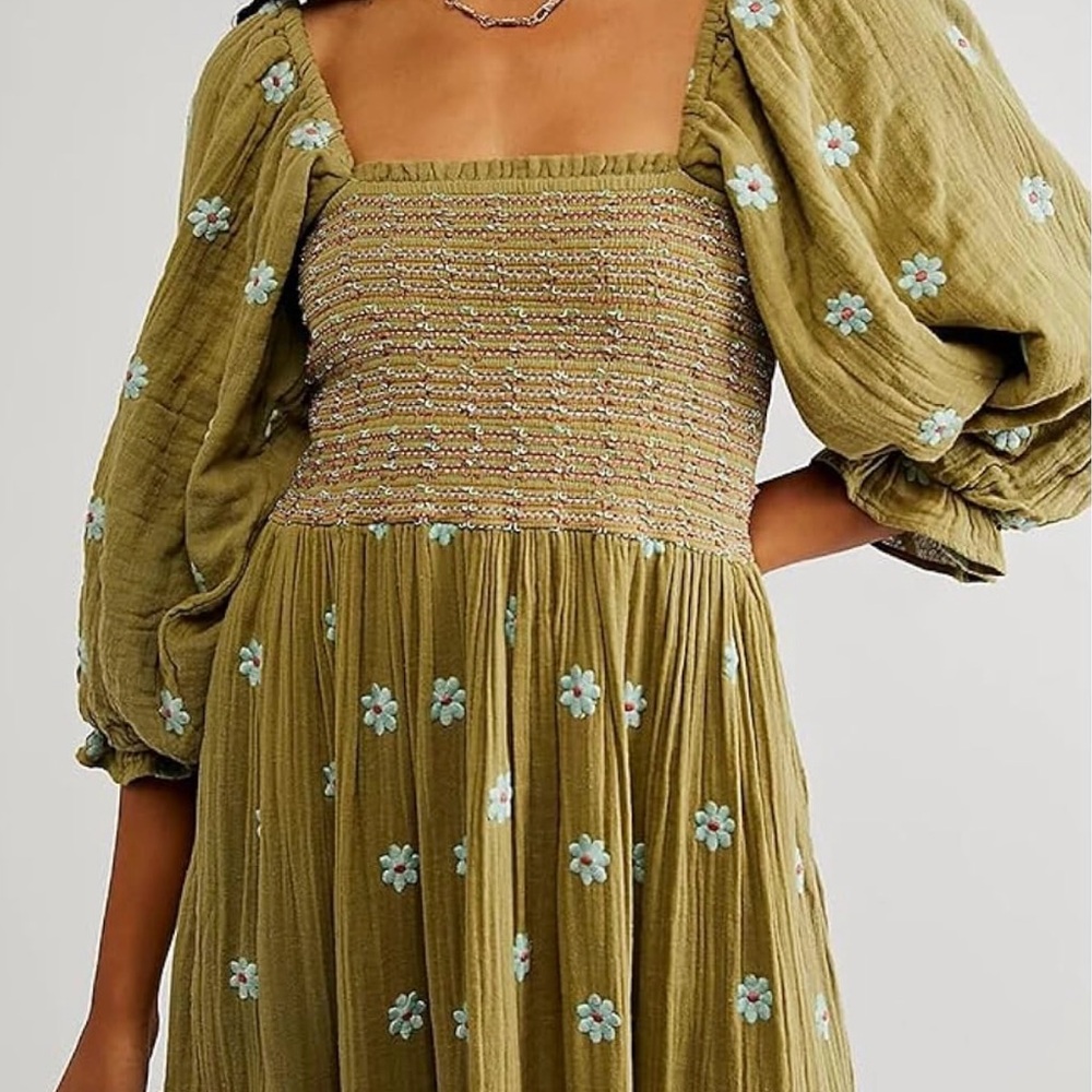 Women’s Floral Embroidered Green Dress